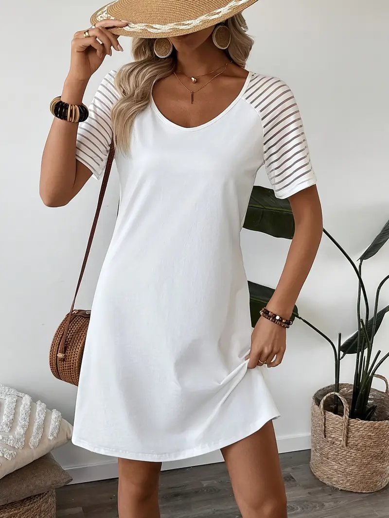 Yuvarlak Yaka Özel Kumaş Beyaz Kısa Elbise