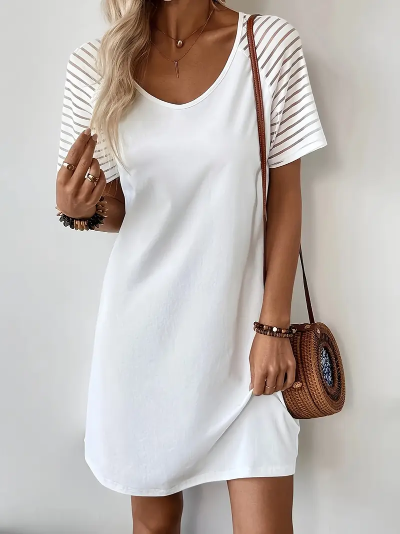 Yuvarlak Yaka Özel Kumaş Beyaz Kısa Elbise